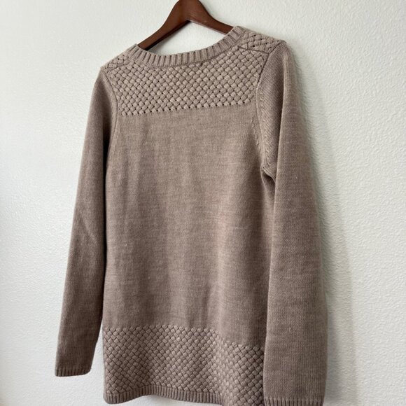 41 Hawthorn size Large Women’s sweater Knit Crochet - Picture 10 of 10